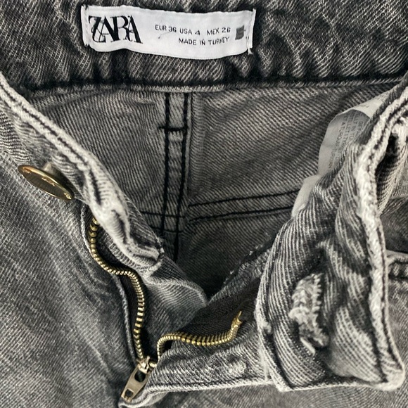 Zara High-Rise Faded Grey 100% Cotton Denim Jeans with Raw Hem Sz 4 - Picture 7 of 10